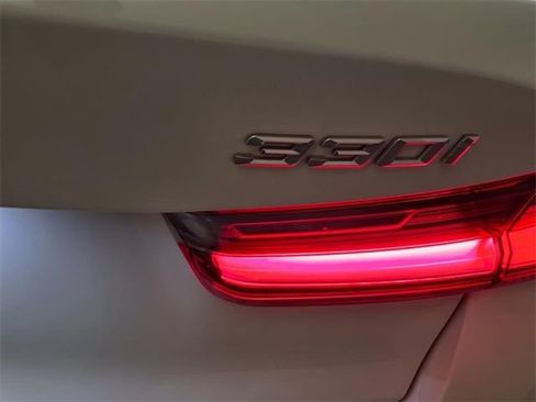 Used 2025 BMW 330i xDrive Sedan w/ Premium Package image 44