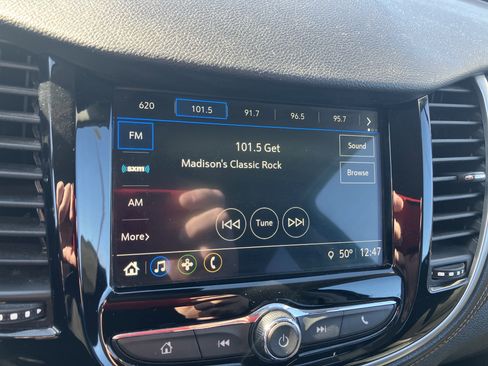 Used 2018 Chevrolet Trax LT w/ Redline Edition image 4