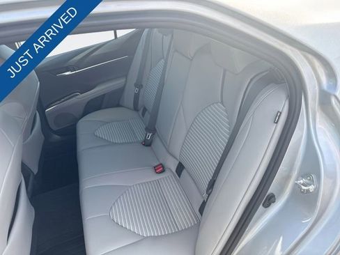 Used 2024 Toyota Camry SE image 22