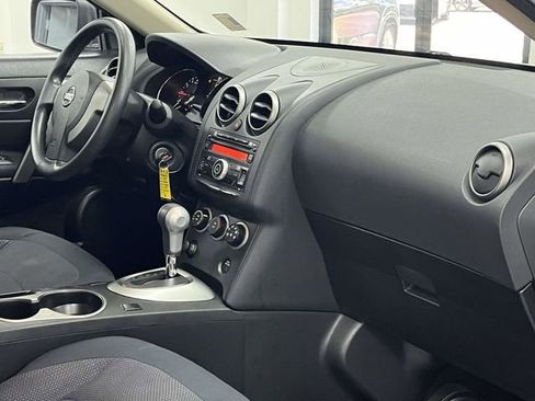 Used 2014 Nissan Rogue S FWD image 24