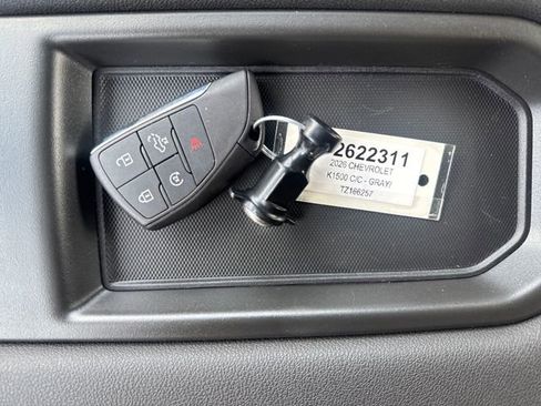 Used 2026 Chevrolet Silverado 1500 LT image 24