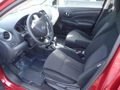Used 2019 Nissan Versa SV FWD image 9