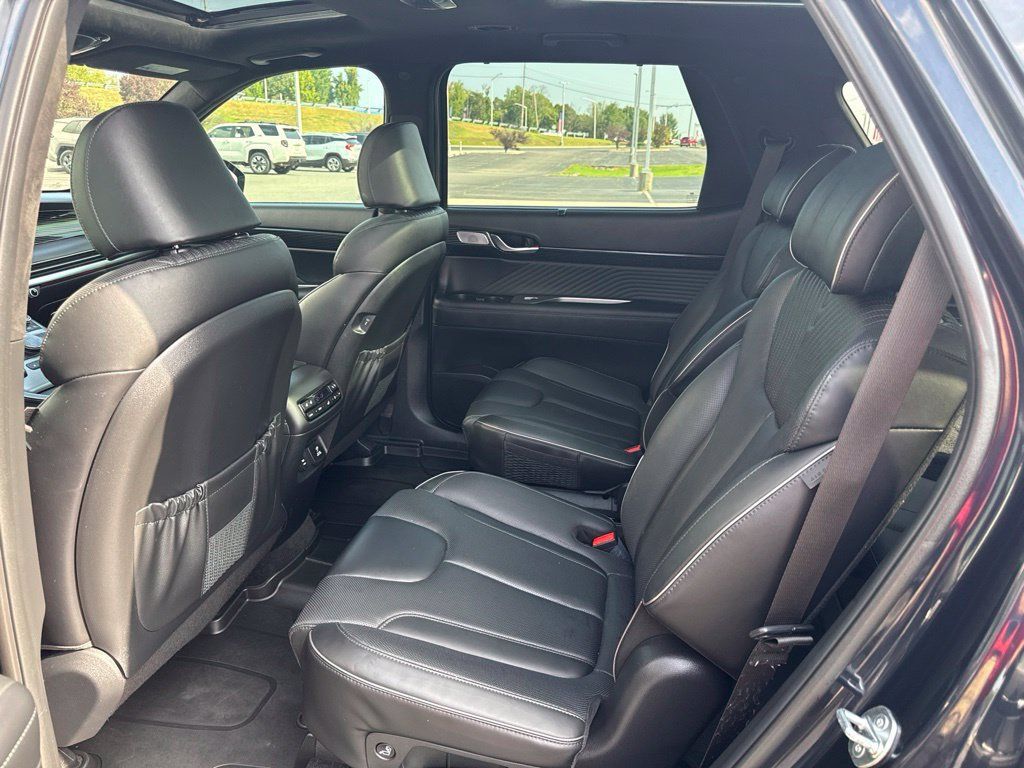 Used 2024 Hyundai Palisade Calligraphy AWD/4WD image 11