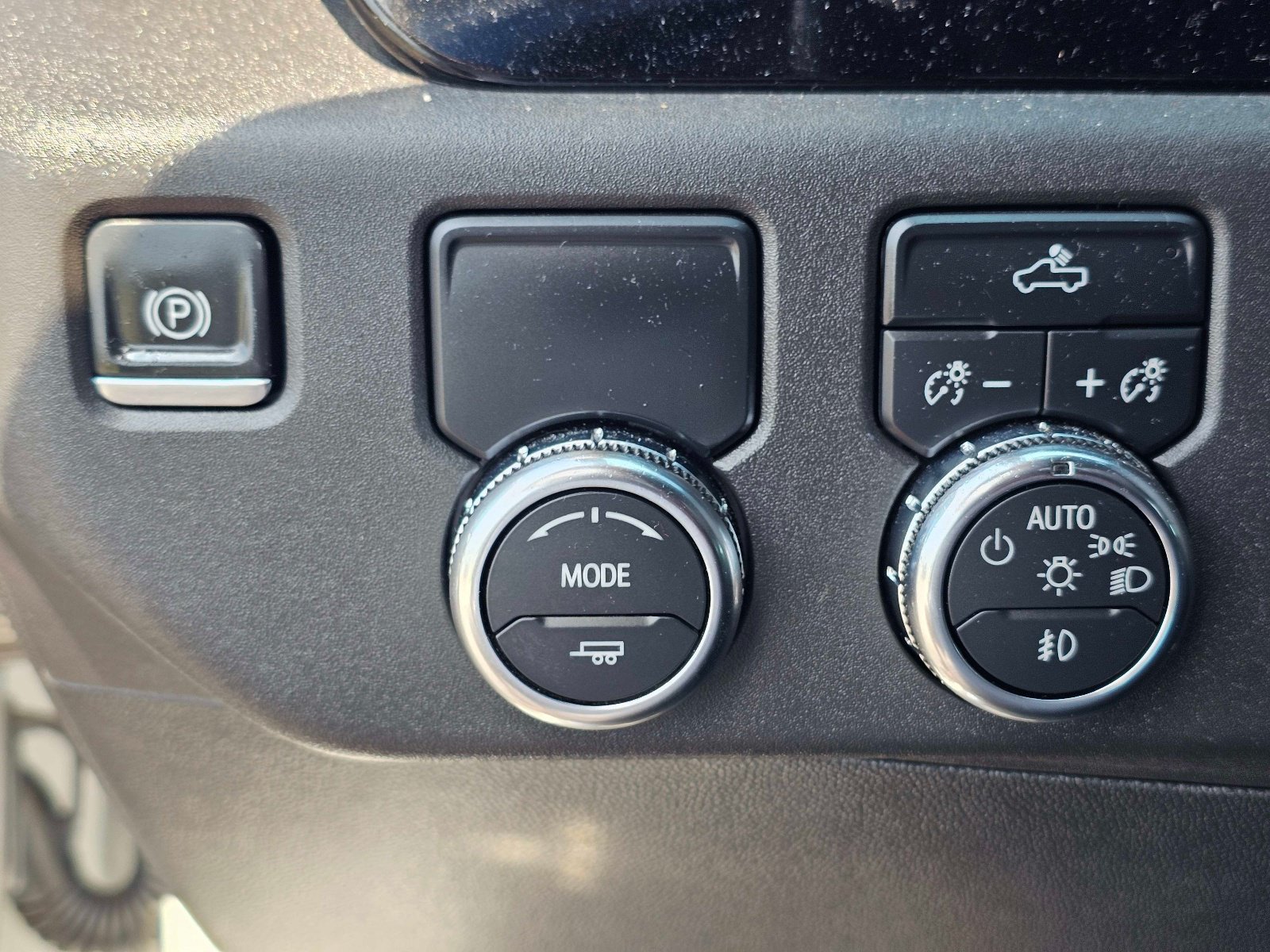 Used 2022 GMC Sierra 1500 Elevation RWD image 18