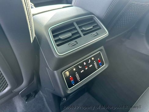 Used 2021 Audi e-tron Premium w/ Convenience Plus Package image 22