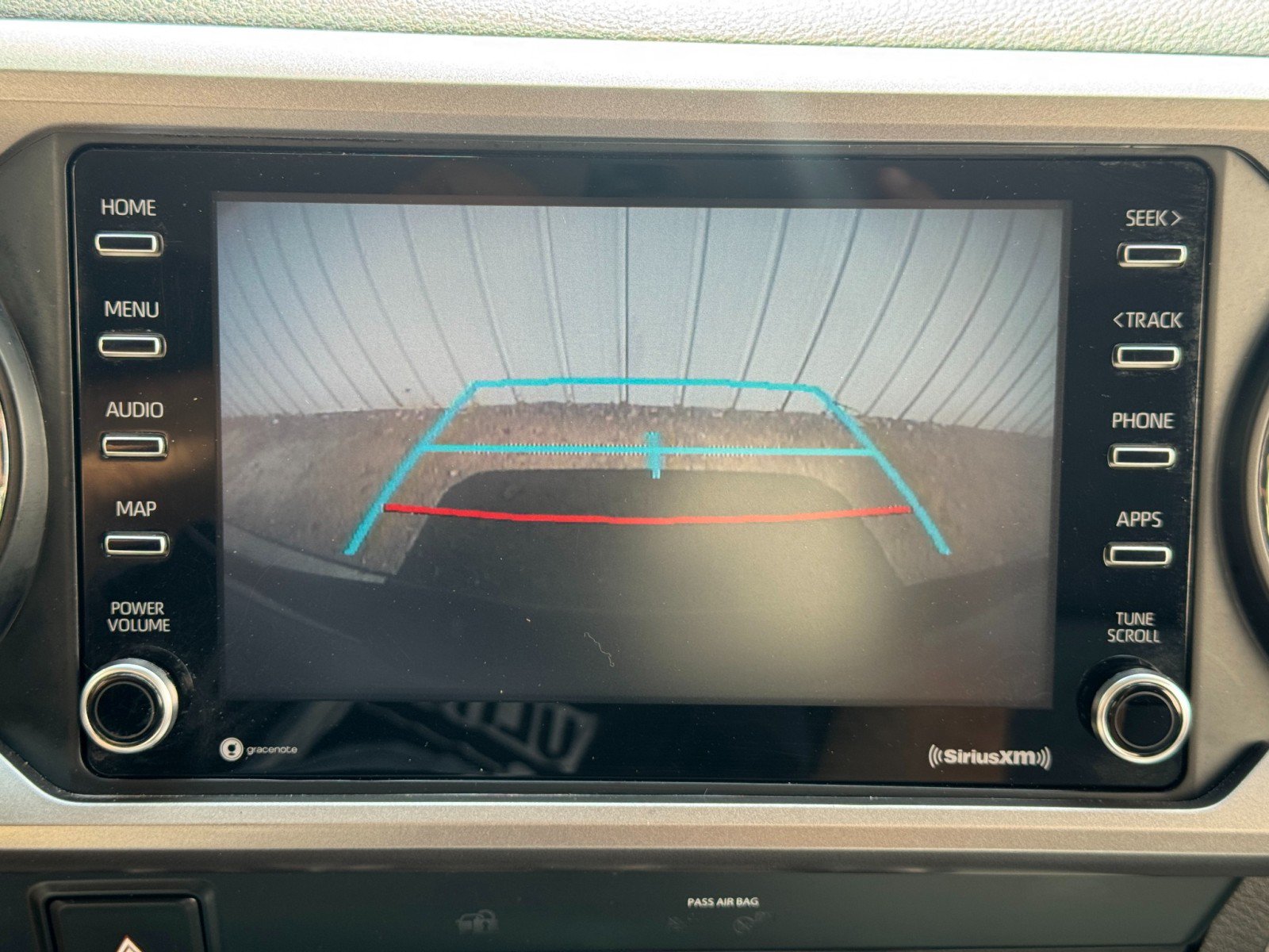 Used 2020 Toyota Tacoma SR5 RWD image 23