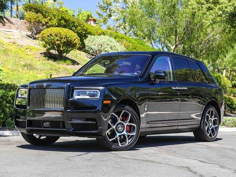 Used 2021 Rolls-Royce Cullinan Black Badge AWD/4WD image 11
