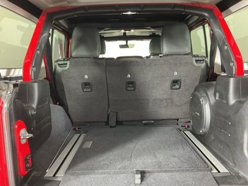 Used 2019 Jeep Wrangler Unlimited Rubicon image 28