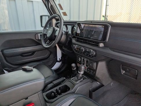 Used 2025 Jeep Wrangler Unlimited Rubicon 4xe w/ Safety Group image 36