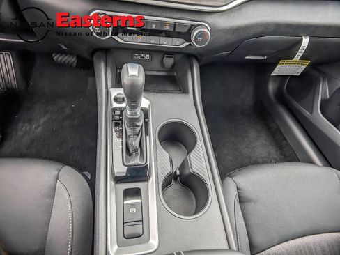New 2026 Nissan Altima 2.5 SV AWD/4WD image 14