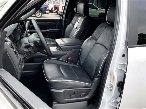 Used 2025 RAM 3500 Limited image 18