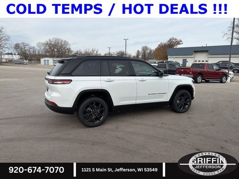New 2025 Jeep Grand Cherokee Limited w/ Trailer Tow Package image 7