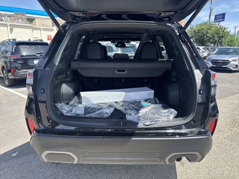 New 2025 Subaru Forester Limited image 32