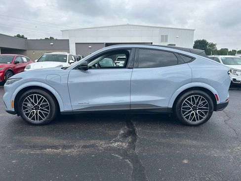 Certified 2025 Ford Mustang Mach-E Premium AWD/4WD image 5