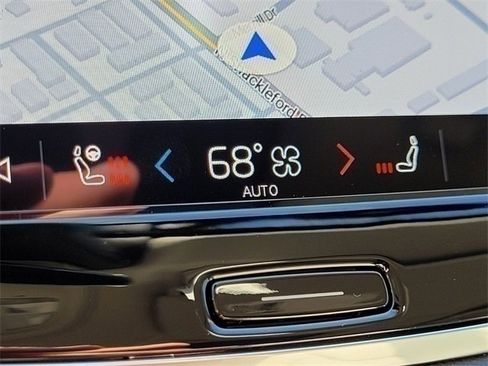 Certified 2025 Volvo XC90 T8 Plus w/ Protection Package Premier image 22