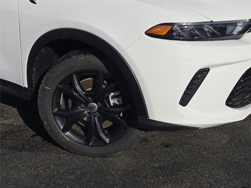 New 2025 Dodge Hornet GT w/ GT Blacktop Package image 3