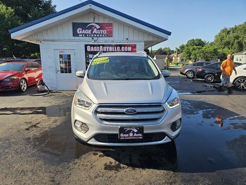 Used 2019 Ford Escape Titanium AWD/4WD image 2