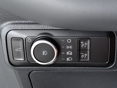 New 2025 Ford Explorer Active w/ Active Comfort Package image 32