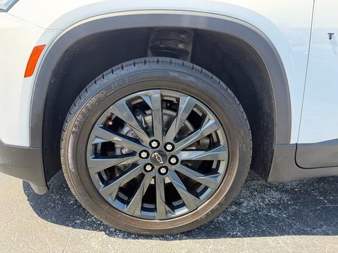 Used 2023 Chevrolet Traverse RS AWD/4WD image 9