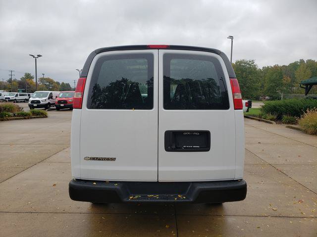 Used 2017 Chevrolet Express 2500 RWD image 6