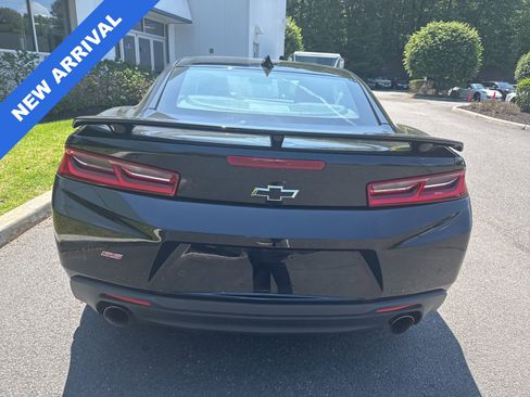 Used 2018 Chevrolet Camaro SS RWD image 3