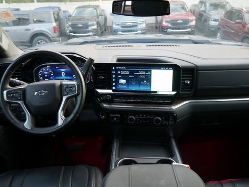 Used 2025 Chevrolet Silverado 2500 LT w/ Trail Boss Package image 6