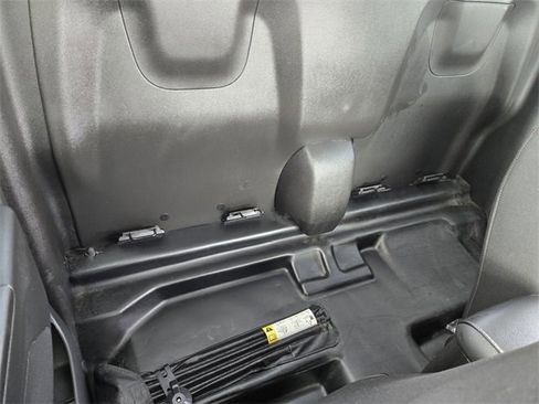 Used 2022 Chevrolet Colorado LT w/ Fleet Safety Package image 19