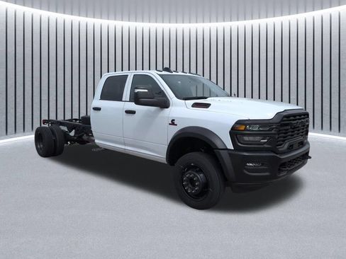 New 2026 RAM 5500 Tradesman AWD/4WD image 2
