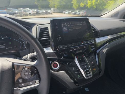 Used 2023 Honda Odyssey Elite image 20