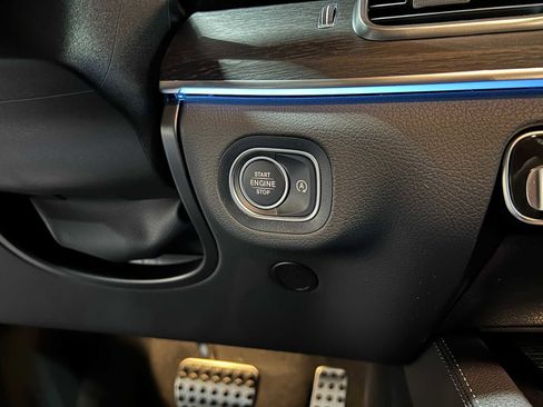 New 2026 Mercedes-Benz GLS 580 4MATIC image 31
