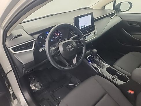 Used 2025 Toyota Corolla LE FWD image 25