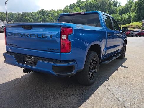 Used 2024 Chevrolet Silverado 1500 Custom w/ Turbomax Blackout Package AWD/4WD image 14