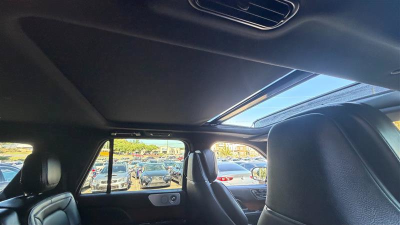 Used 2019 Lincoln Navigator L Reserve w/ Cargo Package AWD/4WD image 10