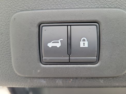 Certified 2025 Nissan Murano SV FWD image 17