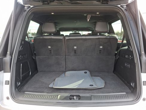 Used 2022 Jeep Wagoneer Series III w/ Flexible Seating Group image 31