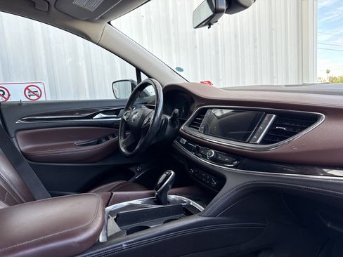 Used 2021 Buick Enclave Avenir w/ Avenir Technology Package image 41