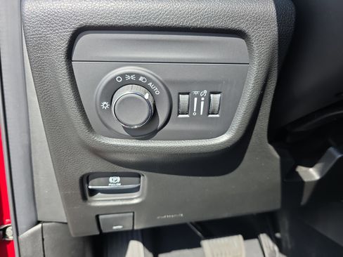 New 2026 Jeep Grand Cherokee L Laredo AWD/4WD image 24