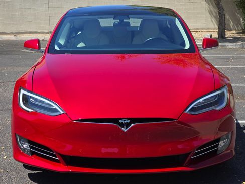Used 2018 Tesla Model S 75D AWD/4WD image 3