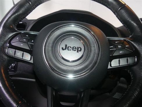 Used 2020 Jeep Renegade Altitude AWD/4WD image 30