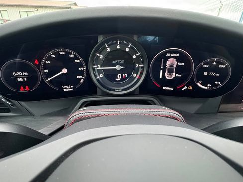 Used 2024 Porsche 911 Carrera 4 GTS w/ Premium Package AWD/4WD image 9