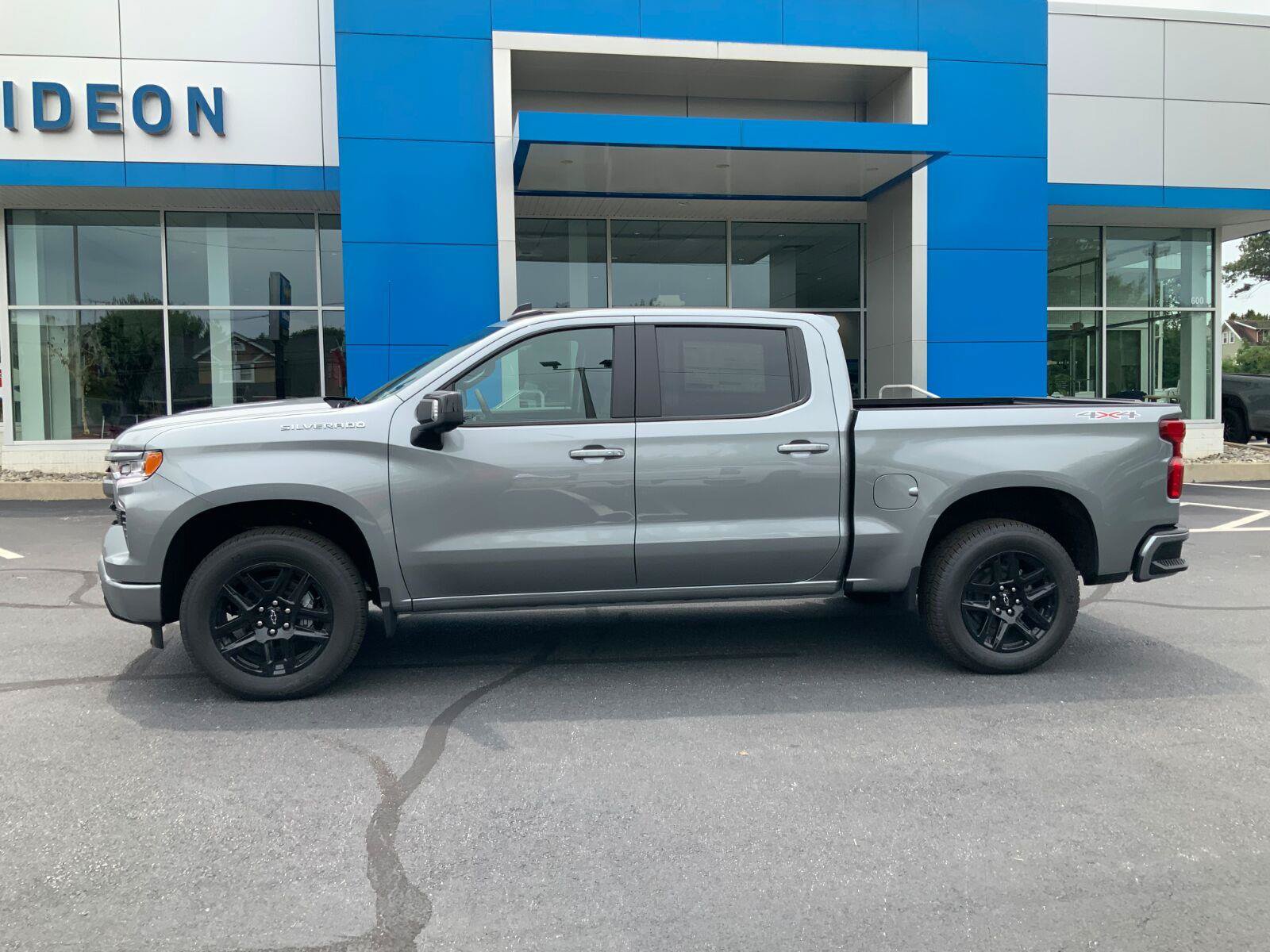 New 2026 Chevrolet Silverado 1500 RST w/ RST All Star Premium Package AWD/4WD image 4