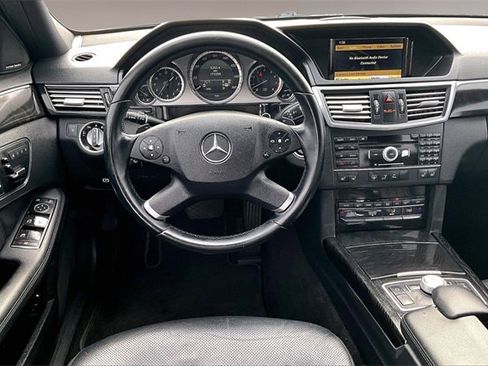 Used 2011 Mercedes-Benz E 550 Sedan image 8