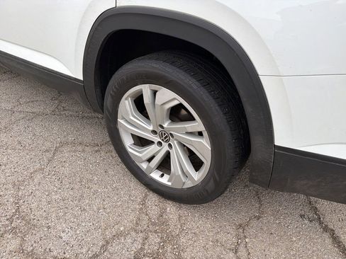 Used 2023 Volkswagen Atlas SE image 7