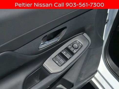 New 2026 Nissan Sentra SV w/ SV Convenience Package FWD image 9