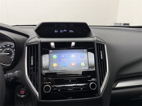 Used 2023 Subaru Forester Premium image 20