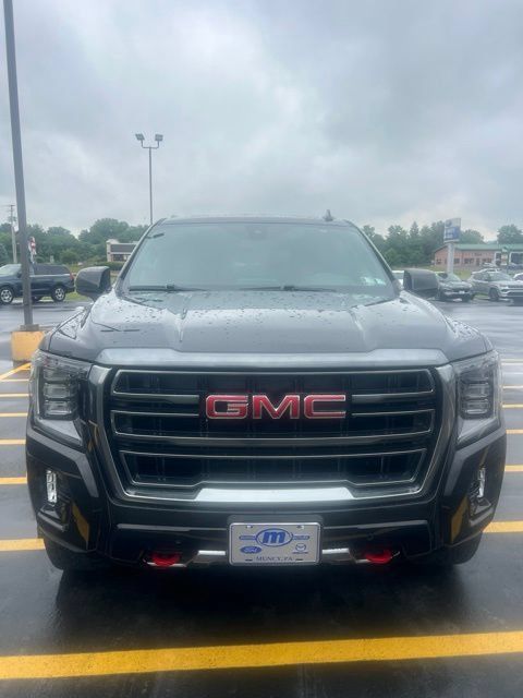 Used 2022 GMC Yukon AT4 w/ Max Trailering Package AWD/4WD image 2