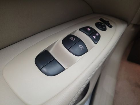 Used 2015 Nissan Pathfinder SL w/ Trailer Tow Package image 27