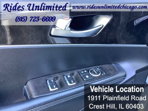 Used 2018 Kia Sorento LX image 12