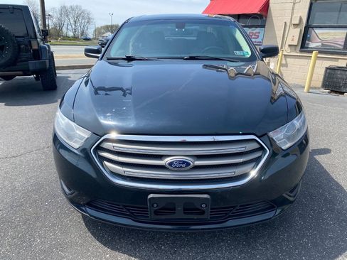 Used 2015 Ford Taurus SE FWD image 8