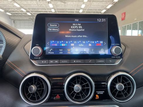 Certified 2022 Nissan Sentra SR w/ Lighting Package FWD image 15